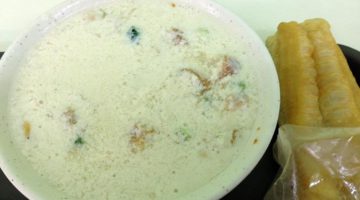 いつもお薦めしている台北駅近い朝ごはん屋で蛋餅(ダンビン)も頼んでみた