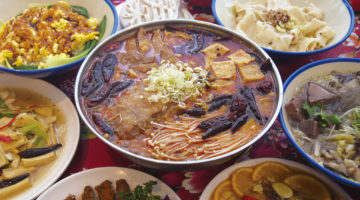 香辛料たっぷりの遊牧民料理。 お酒もしっかり飲める|秦味館
