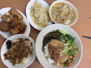 台北の魯肉飯で安定の人気店「黄記魯肉飯」